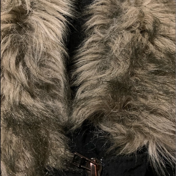 Esprit Luxury Outerwear Collection - Picture 8 of 15